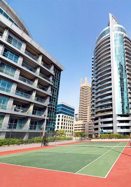 Marina View With Pool, Gym, Tennis Court, 5 Mins To Beach Dubai Exterior photo